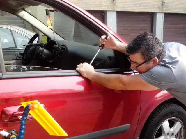 Paintless dent removal - How we do it.